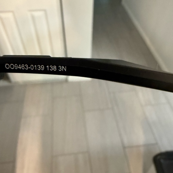 Oakley Sutro Lite (Low Bridge Fit) - Picture 4 of 6